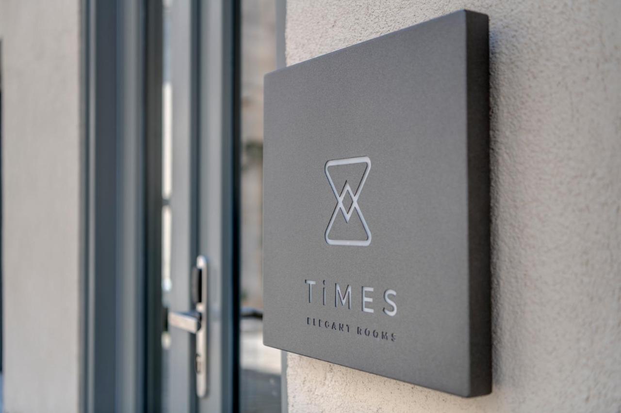 Times Elegant Rooms Ermoupoli Buitenkant foto