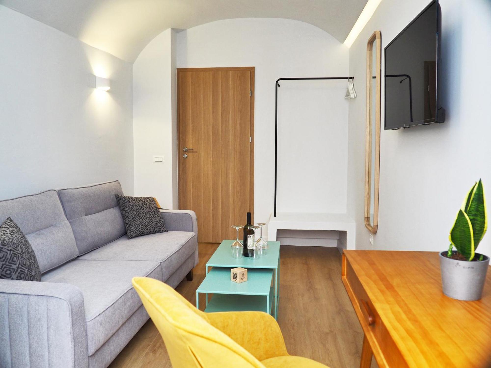 Times Elegant Rooms Ermoupoli Buitenkant foto